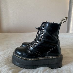 Dr martens size 7 used twice